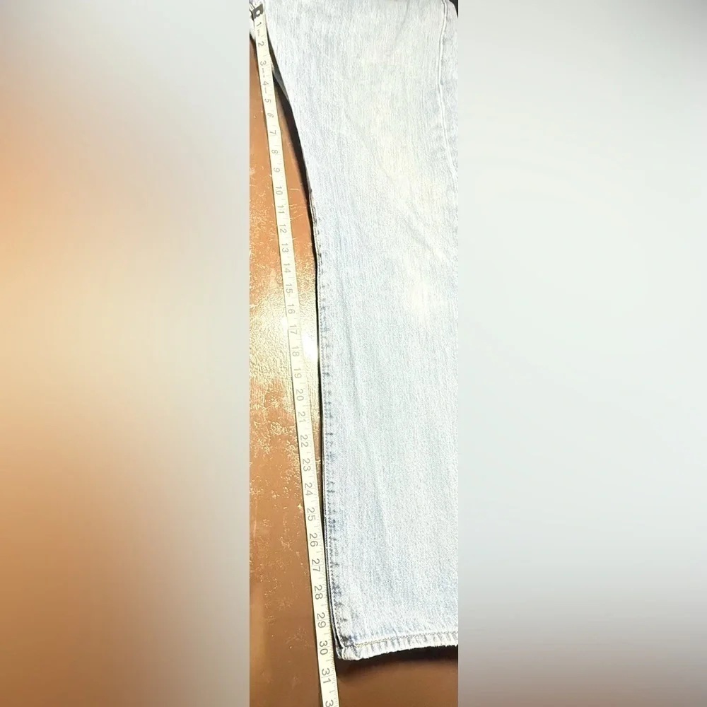 Levi's 501 Men's Light Wash  Jeans Size 35